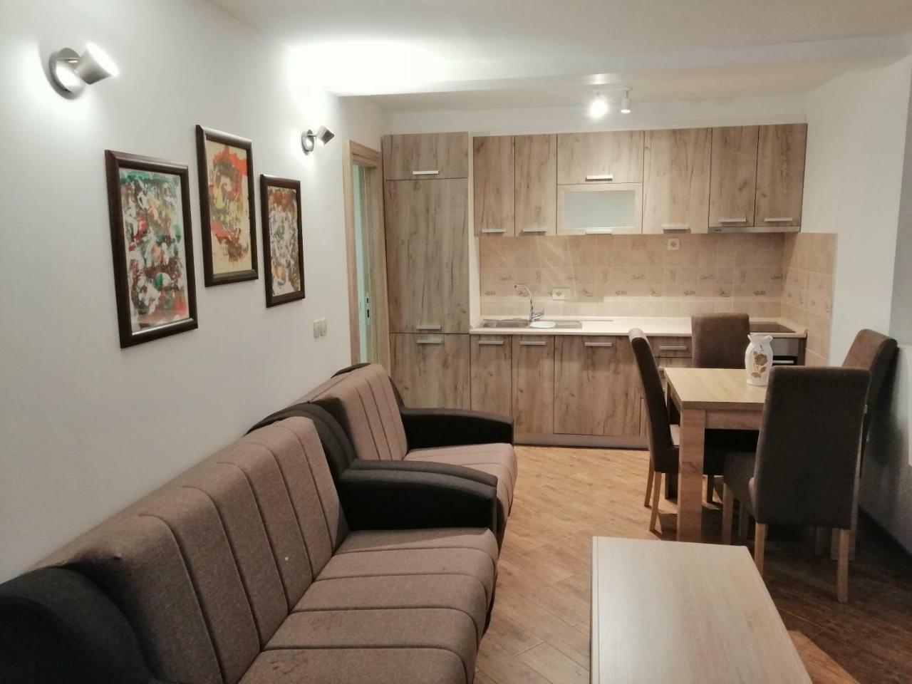 Olive Tree Apartments Tivat Ngoại thất bức ảnh